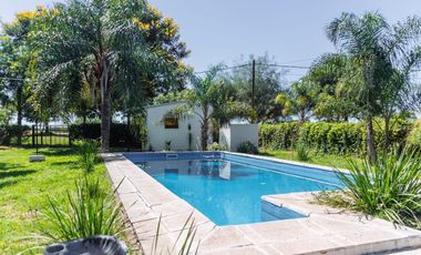 CASA/ QUINTA SOÑADA EN SANTA ROSA DE CALCHINES SOBRE ARROYO CALCHINES!!