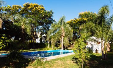 CASA/ QUINTA SOÑADA EN SANTA ROSA DE CALCHINES SOBRE ARROYO CALCHINES!!