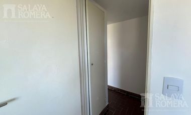Departamento  en alquiler - Olivos-  2 ambientes piso alto vista al rio