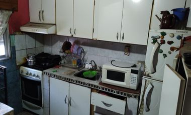 Calle Pino Hachado n 2537 entre calle Pergamino e Iberia