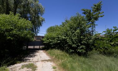 VENTA CASA DE 4 AMBIENTES CON AMPLIO GALPÓN EN QUILMES