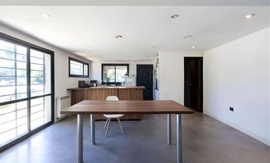 VENTA CASA DE 4 AMBIENTES CON AMPLIO GALPÓN EN QUILMES