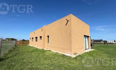 Alquiler Casa 4 Ambientes en barrio privado San Sebastián, en Pilar