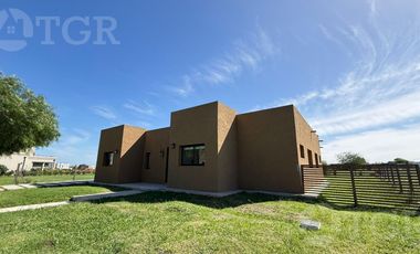Alquiler Casa 4 Ambientes en barrio privado San Sebastián, en Pilar