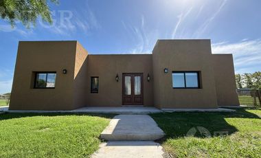 Alquiler Casa 4 Ambientes en barrio privado San Sebastián, en Pilar
