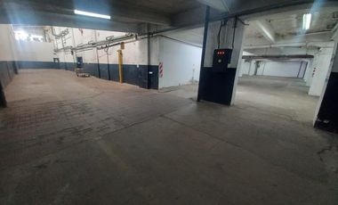 Excelentes naves industrial de 1000 m2 cubiertos en Hurlingham