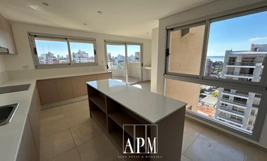 Penthouse a estrenar, con 349m2 propios