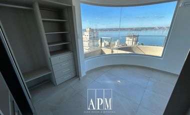 Penthouse a estrenar, con 349m2 propios