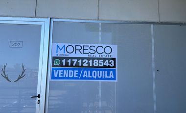 VENTA OFICINA  o LOCAL  68 m2   COMPLEJO VERDI 57