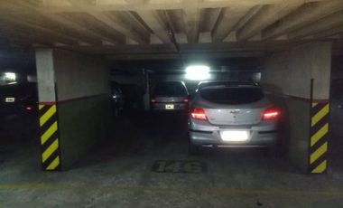 Cochera / Garaje doble en alquiler en Tribunales