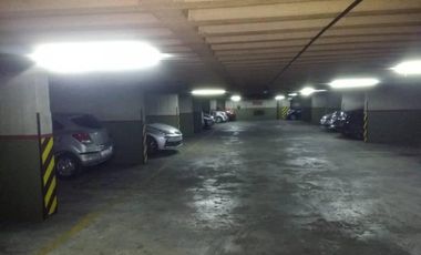 Cochera / Garaje doble en alquiler en Tribunales