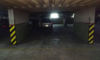 Cochera / Garaje doble en alquiler en Tribunales