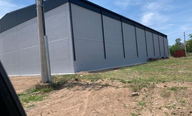 Alquiler Depósito 1500 m2 - Moreno