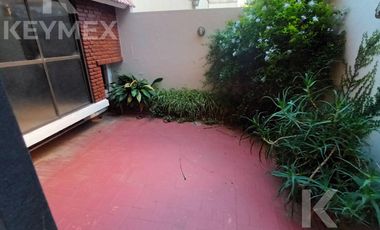 Casa en venta 5 dormitorios en 50 e/ 22 y 23 - La Plata