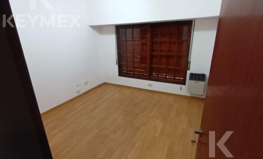 Casa en venta 5 dormitorios en 50 e/ 22 y 23 - La Plata