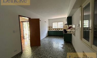 Lencke alquila - Lindisima casa en Punta Chica 1 cdra. Libertador sobre lote amplio