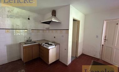 Lencke alquila - Lindisima casa en Punta Chica 1 cdra. Libertador sobre lote amplio