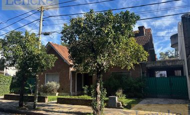 Lencke alquila - Lindisima casa en Punta Chica 1 cdra. Libertador sobre lote amplio