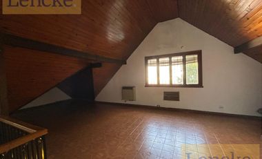 Lencke alquila - Lindisima casa en Punta Chica 1 cdra. Libertador sobre lote amplio