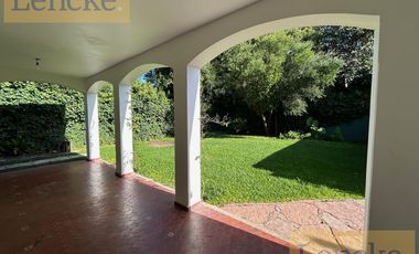 Lencke alquila - Lindisima casa en Punta Chica 1 cdra. Libertador sobre lote amplio