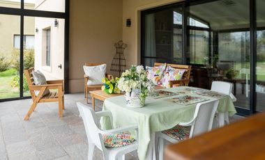 Casa en barrio privado La Federala