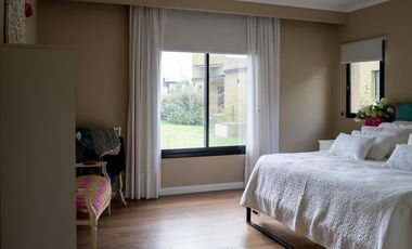 Casa en barrio privado La Federala