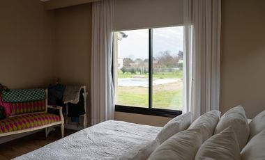 Casa en barrio privado La Federala