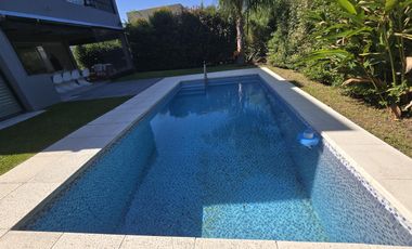 Casa en Vila Marina I