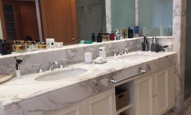 Espectacular casa a metros de Libertador