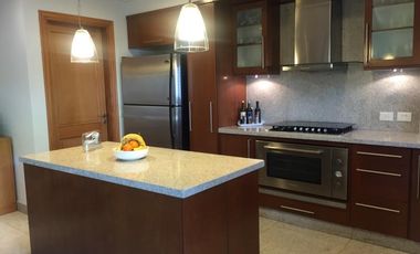 Espectacular casa a metros de Libertador