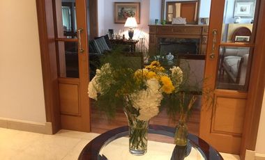 Espectacular casa a metros de Libertador