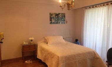 Espectacular casa a metros de Libertador