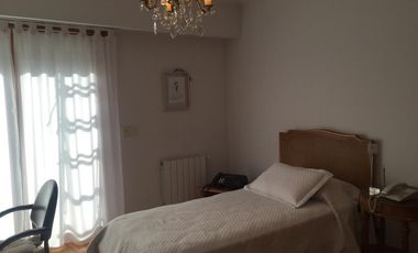 Espectacular casa a metros de Libertador