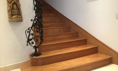 Espectacular casa a metros de Libertador