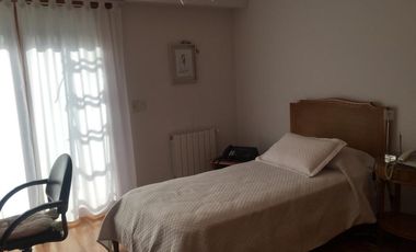 Espectacular casa a metros de Libertador