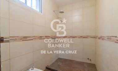Casa de estilo en venta  en Guadalupe residencial, patio verde 4 dormitorios