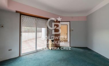 Casa de estilo en venta  en Guadalupe residencial, patio verde 4 dormitorios