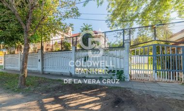 Casa de estilo en venta  en Guadalupe residencial, patio verde 4 dormitorios