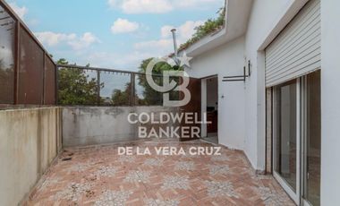 Casa de estilo en venta  en Guadalupe residencial, patio verde 4 dormitorios