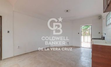 Casa de estilo en venta  en Guadalupe residencial, patio verde 4 dormitorios