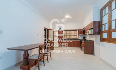 Casa de estilo en venta  en Guadalupe residencial, patio verde 4 dormitorios