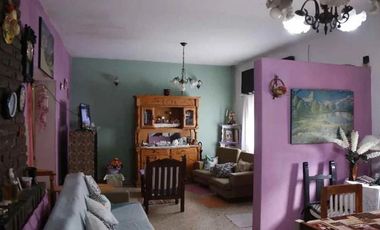 Casa 4 dormitorios en venta en Arturo Segui