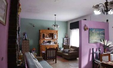 Casa 4 dormitorios en venta en Arturo Segui