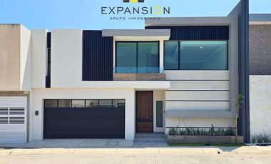 Casa en venta en fracc Las Palmas