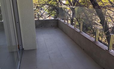 Departamento a estrenar 1 dormitorio balcòn sobre Bulevard 19 La Plata