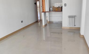 Departamento a estrenar 1 dormitorio balcòn sobre Bulevard 19 La Plata