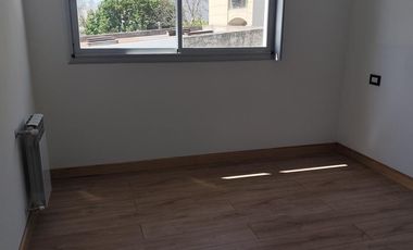 Departamento a estrenar 1 dormitorio balcòn sobre Bulevard 19 La Plata