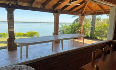 VENTA | CASA CON VISTA AL RÍO PARANÁ – BARRIO LA FLORIDA, ITUZAINGÓ (CORRIENTES)