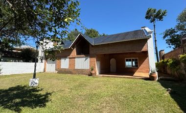 VENTA | CASA CON VISTA AL RÍO PARANÁ – BARRIO LA FLORIDA, ITUZAINGÓ (CORRIENTES)