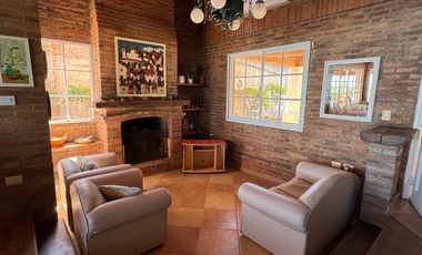VENTA | CASA CON VISTA AL RÍO PARANÁ – BARRIO LA FLORIDA, ITUZAINGÓ (CORRIENTES)